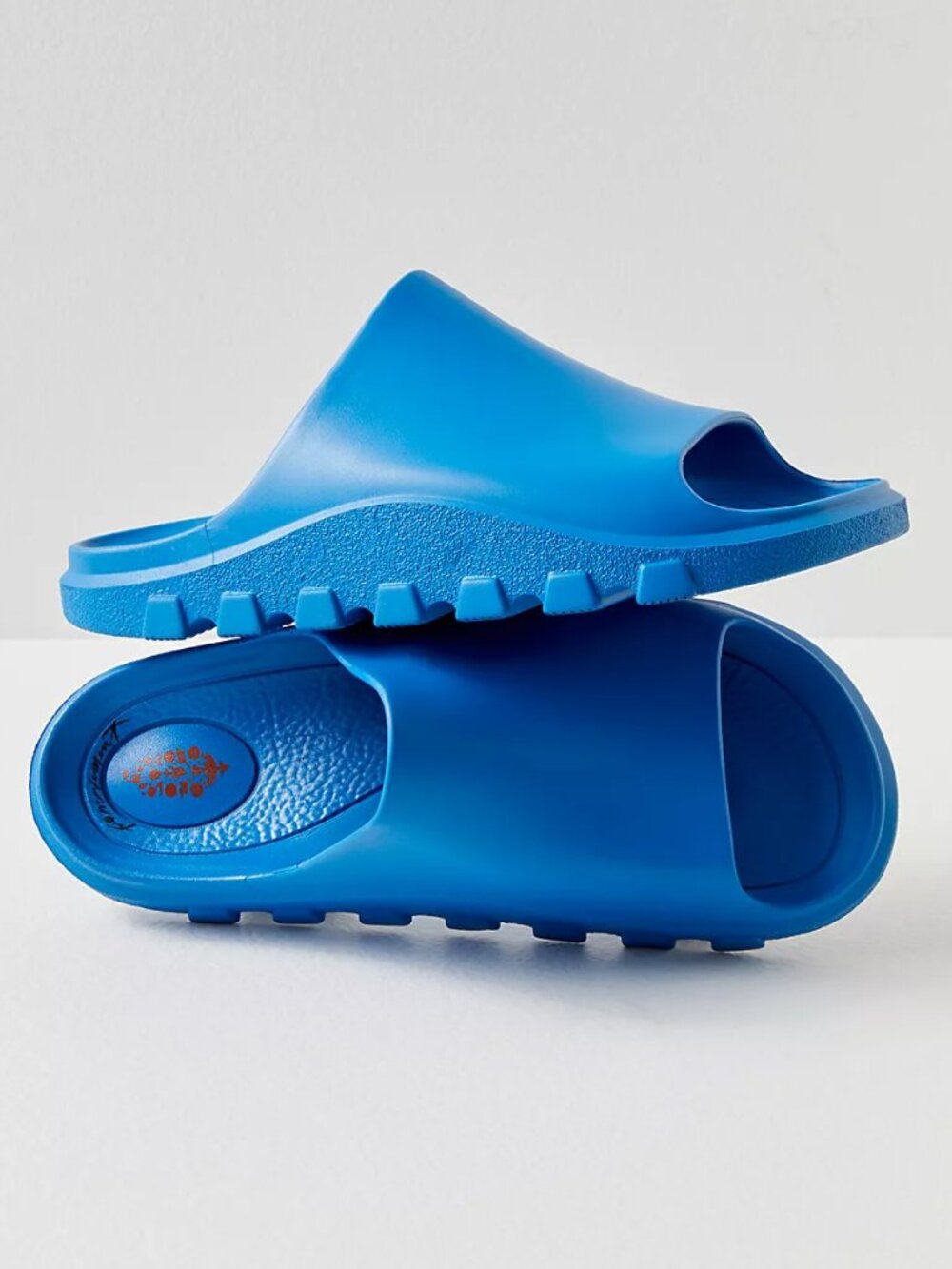 FP MOVEMENT Halftime Slides / All Aboard Blue
